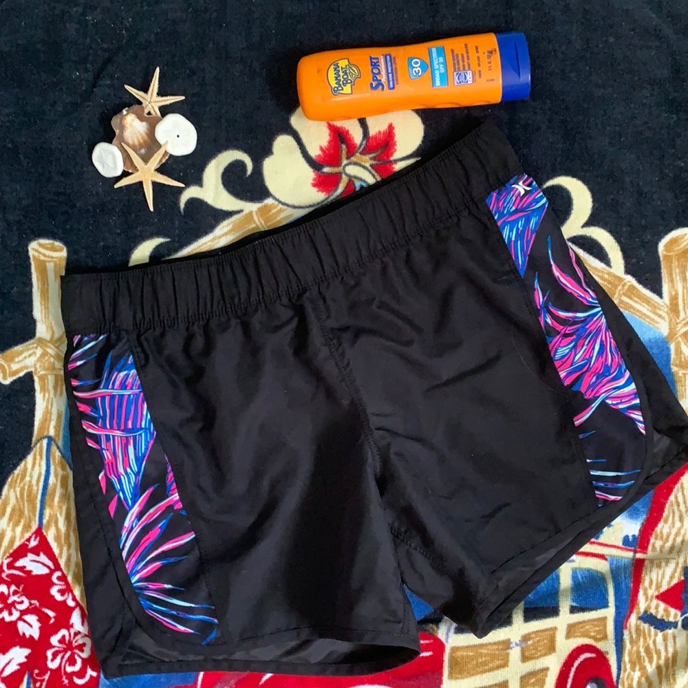 Hurley M board shorts